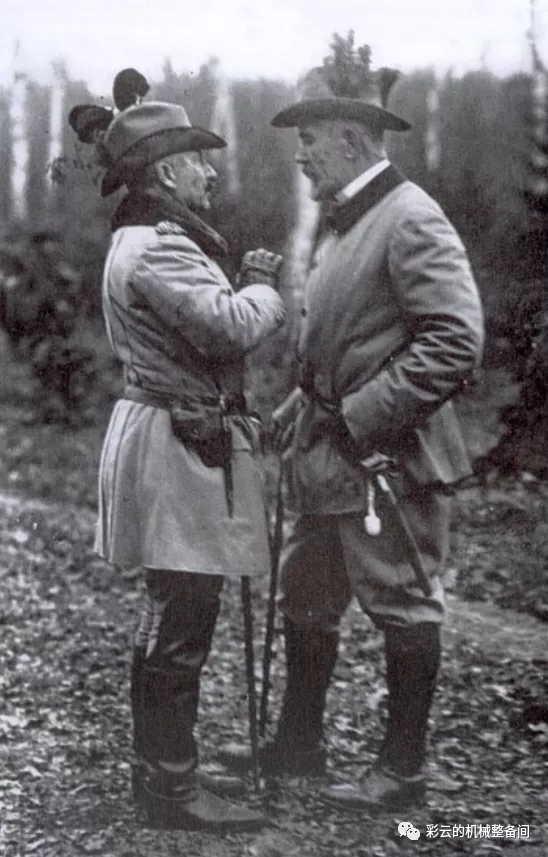 威廉二世的小玩具——采用枪管前冲原理的施瓦