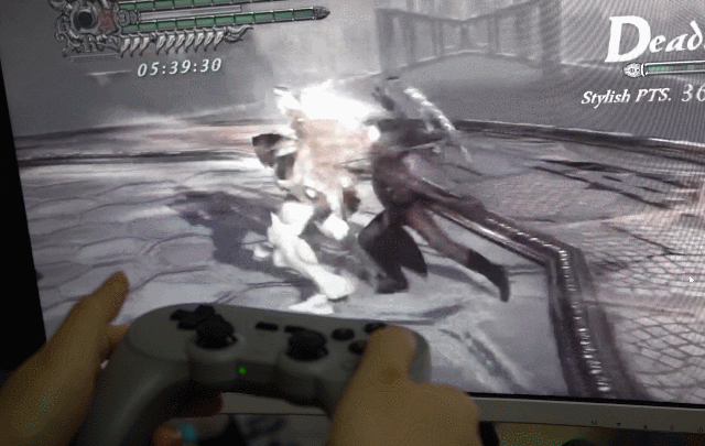 八位堂Pro2蓝牙手柄来了，游戏玩家们，一起梦回游戏机时代