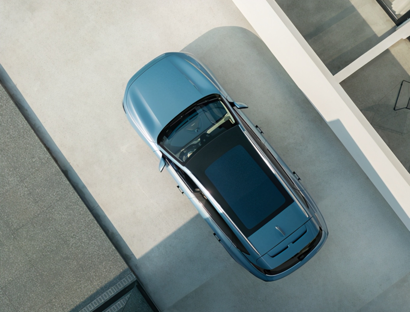 性能级智能电动SUV岚图FREE，能在中大型高端SUV市场分一席之地吗