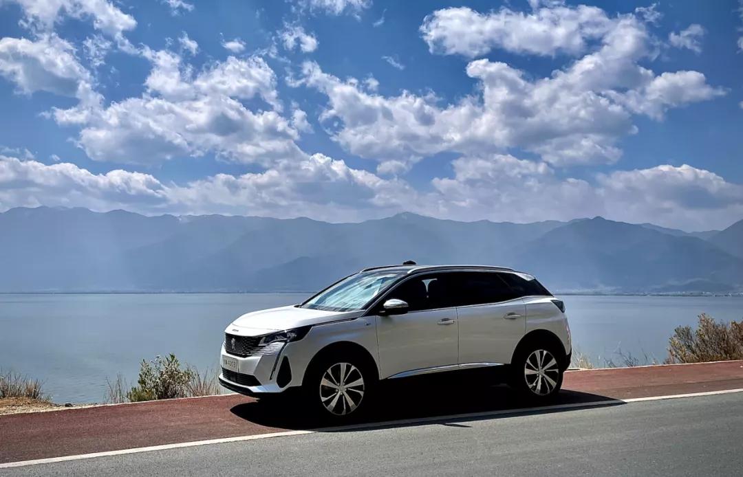 全系标配8AT，配置定价更有诚意，东风标致全新SUV值得一看