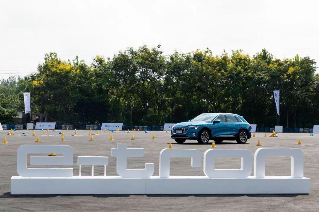 还是只有Model X？豪华纯电SUV更好地选择来了