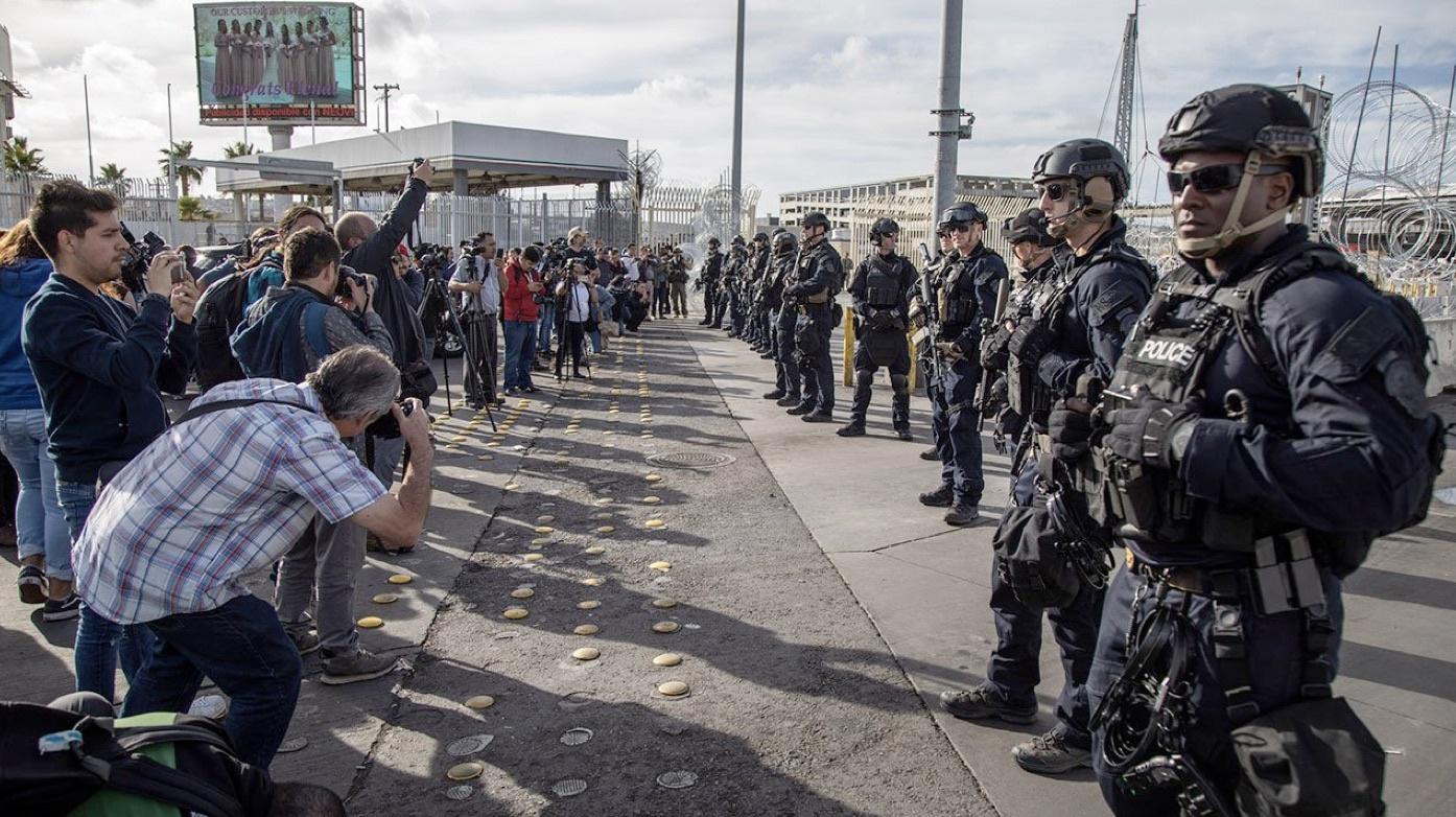 美國為主，英國協同，妄圖讓世界經濟�有控制的解體�