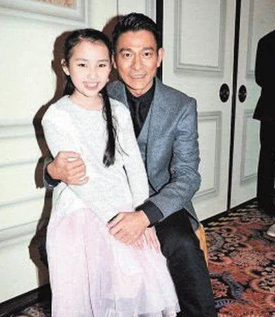 全世界都在等刘德华的女儿长大，看到之后觉得这种说法不无道理