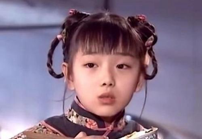 还记得还珠里的“小鸽子”吗？32岁依然是女神，