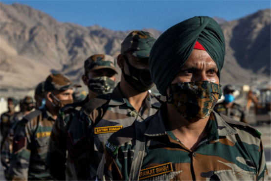 對中國露出獠牙？ 中印剛從西段撤軍，印軍又想在東段找事？