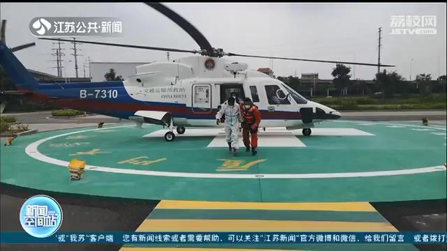 渔船凌晨遇险沉没 男子海上漂流10小时获救