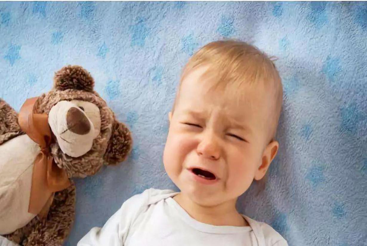 孩子总是喜欢哭闹，并非是无理取闹，可能是这4个原因