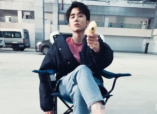 张新成即将开启霸屏模式，一口气官宣3部作品，