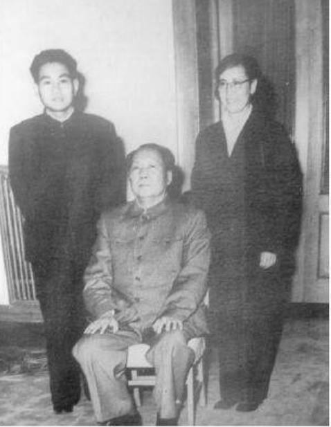 毛澤東衛(wèi)士長李銀橋，相伴15年分別，主席說：你比我的孩子還親