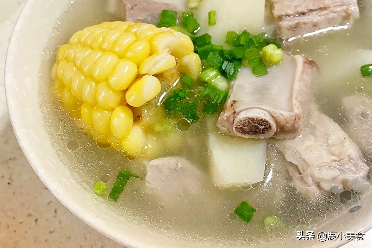 夏季多喝湯水好處多！ 分享8道營養湯做法，清熱解暑，強體少生病