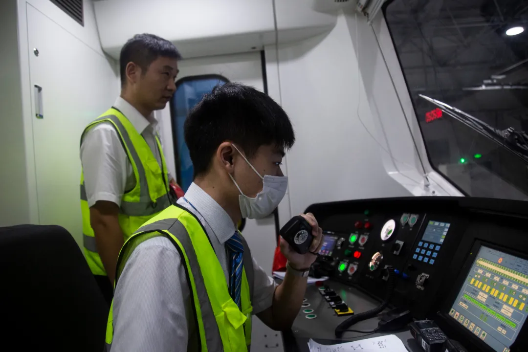 青岛地铁1号线北段、8号线北段试运行