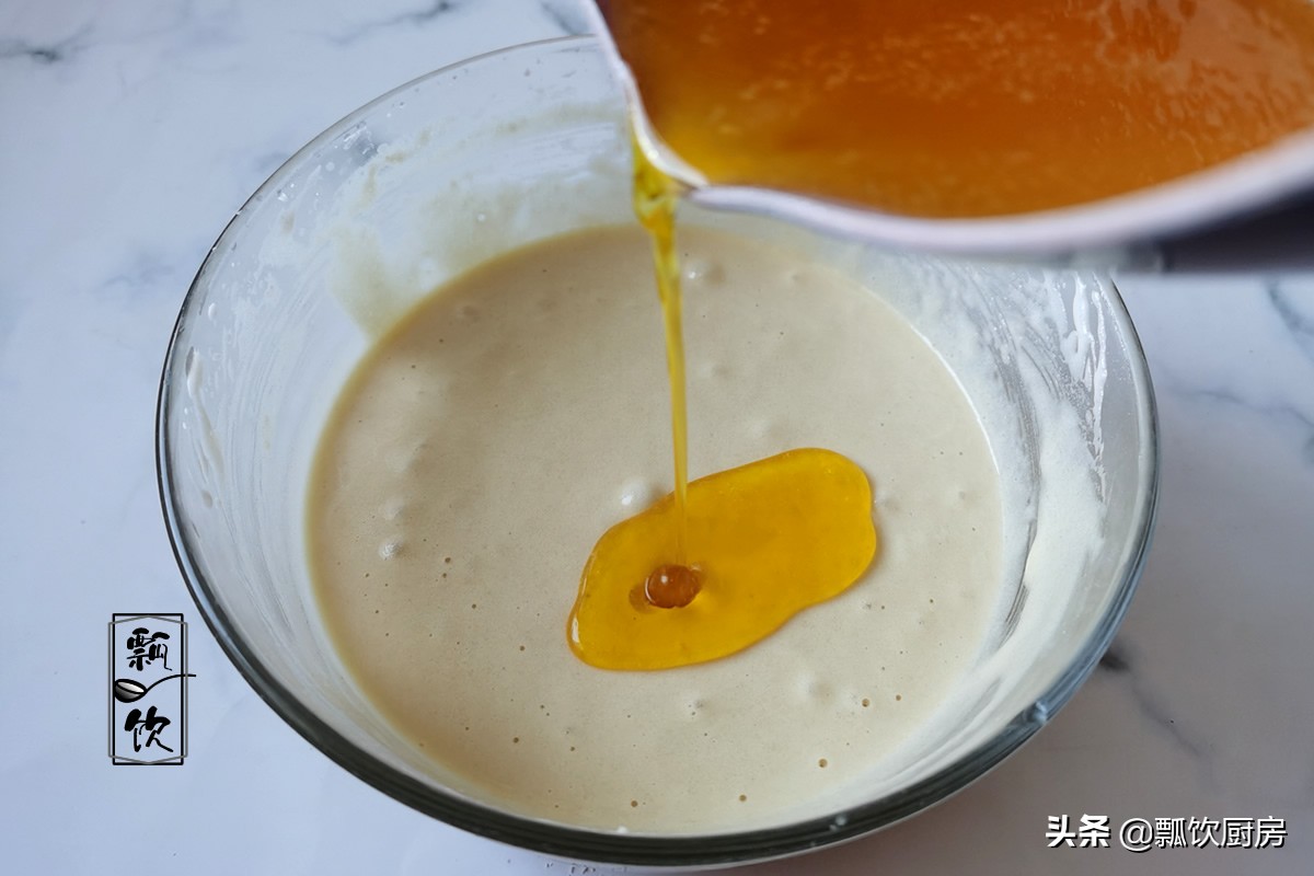 別只會做老蛋糕，這蛋糕比老蛋糕香多了，做法不難，純甜蜜享受