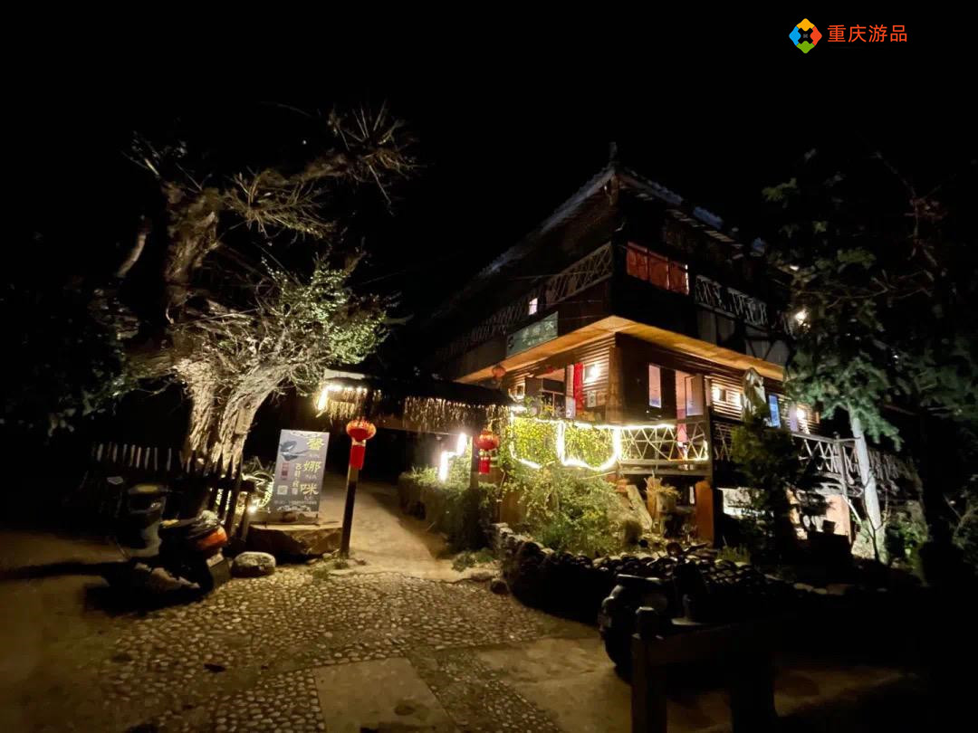 ​重庆小两口环游中国：在泸沽湖被冻得发抖，只能吃自热锅和泡面