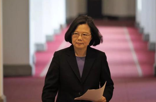 蔡英文再搞�去中�舉措，島內開罰簡體字，罰金高達100萬新台幣