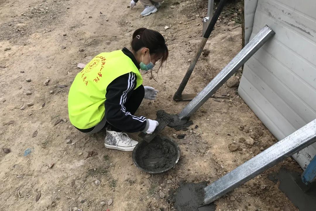 浙动保金华中心“关爱动物，温暖宠心”活动圆满结束