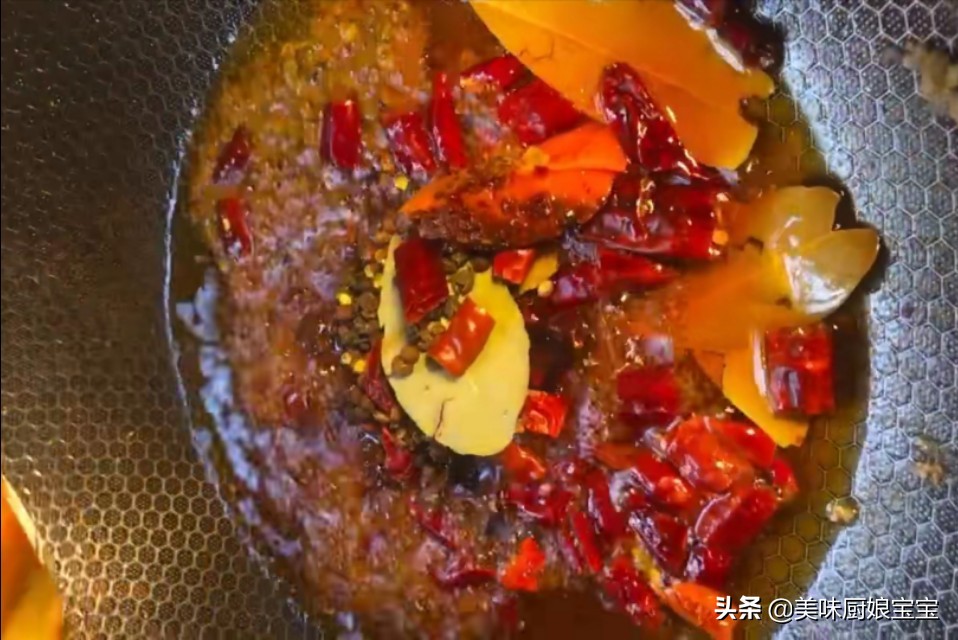 Sharing the recipes of spicy crabs, the spicy crabs made in this way, my husband drools when he smells them