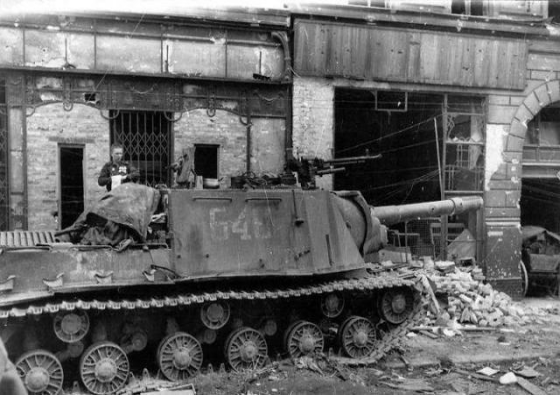 苏联红军钢铁洪流中的中坚力量，“动物杀手”SU-152自行火炮