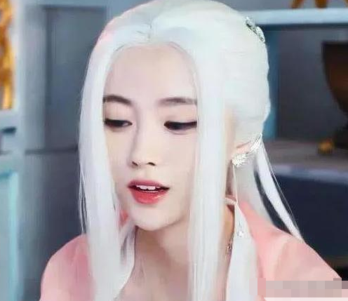 同样是白发造型：躲过了宋茜，躲过了鞠婧祎，
