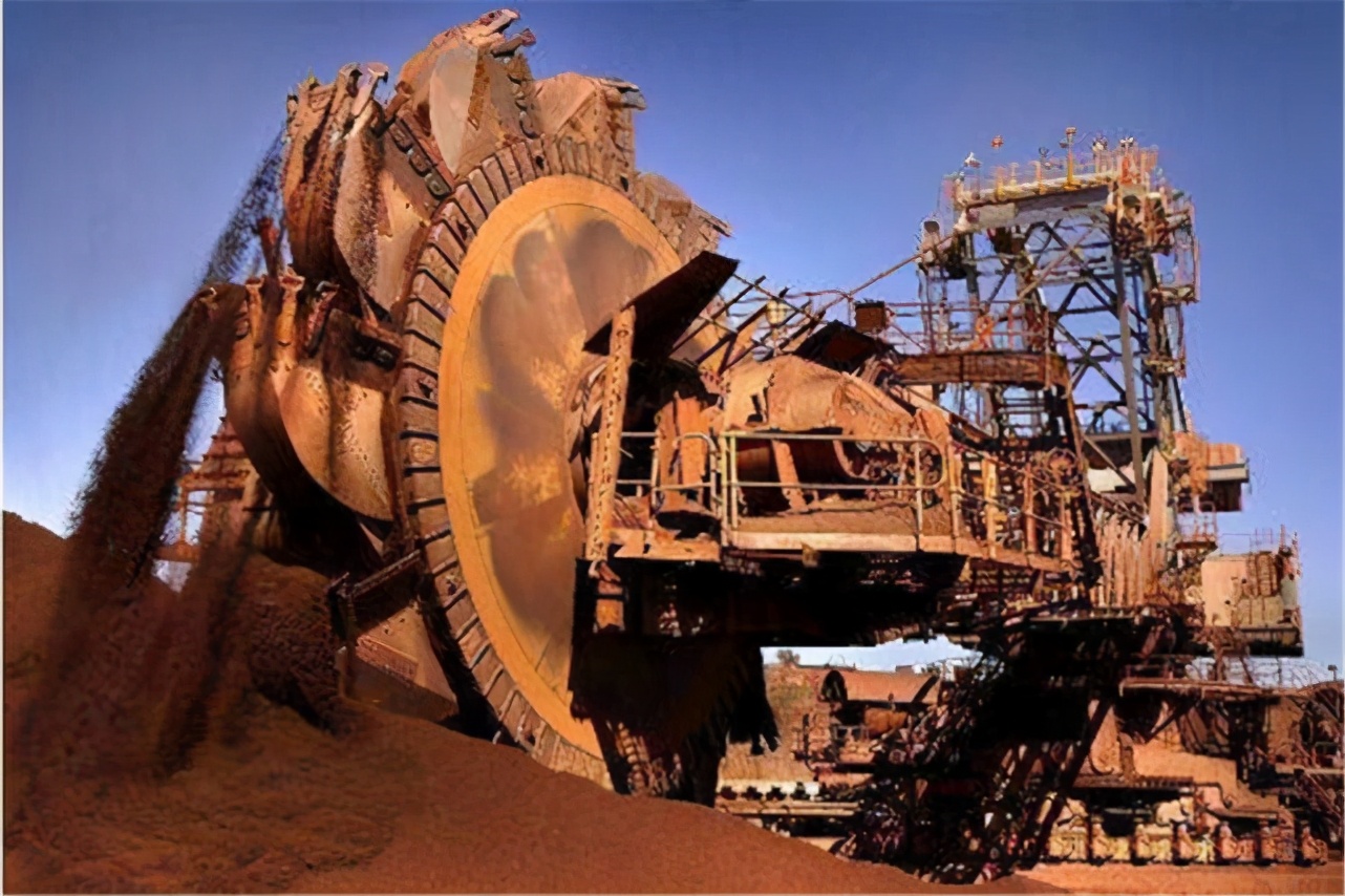 中國獨自戰群狼，為何偏偏對澳大利亞下狠手？ 前澳外交官點明真相