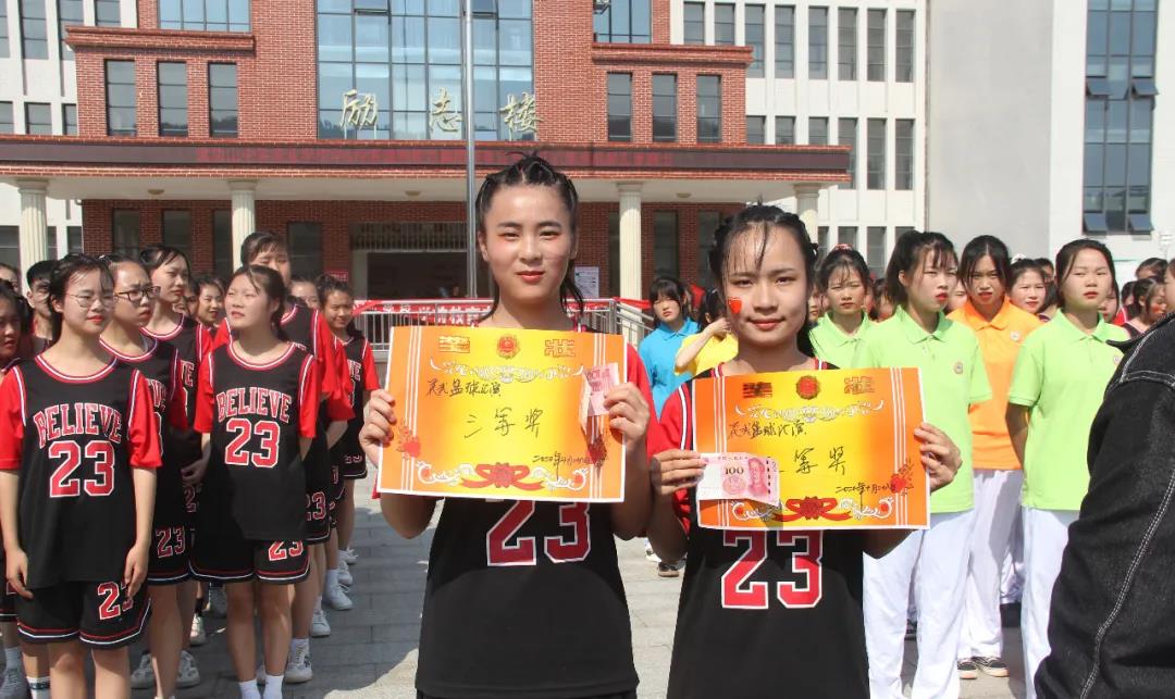 特色专业｜武功山中等专业学校花式篮球特色课程成果汇报演出