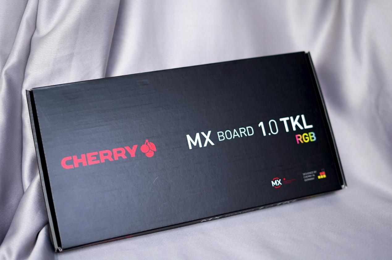 还是那个经典又熟悉的手感 樱桃CHERRY MX 1.0这次又把我种草了