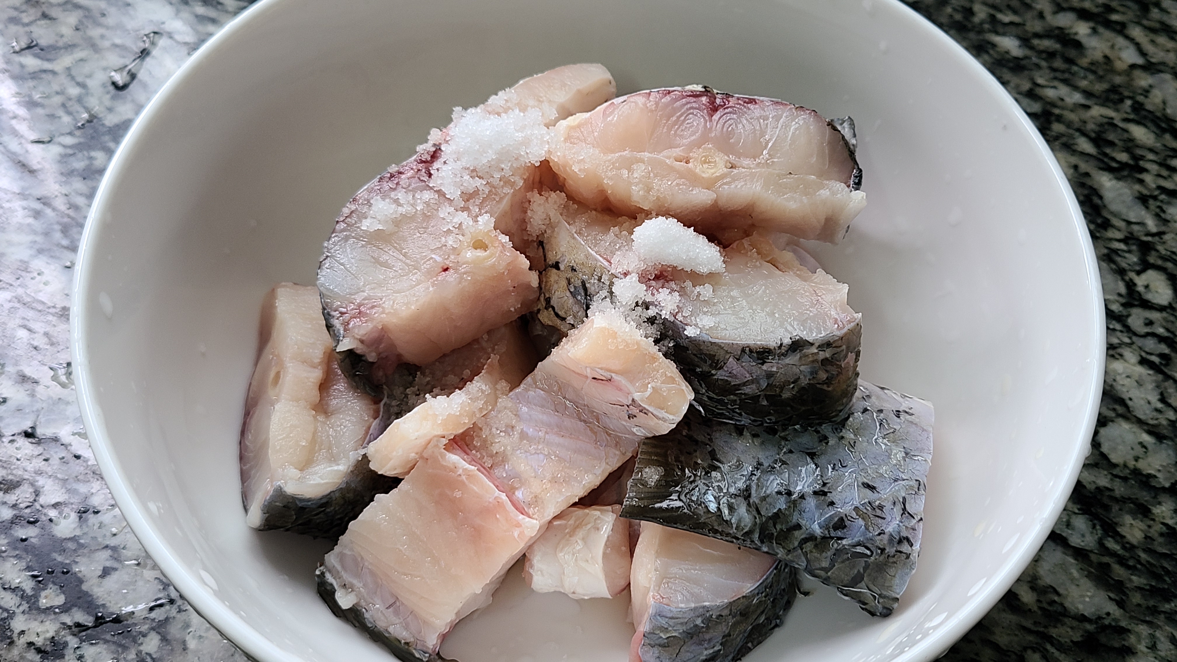 I love this method of fish meat. It has a strong fragrance and good taste.