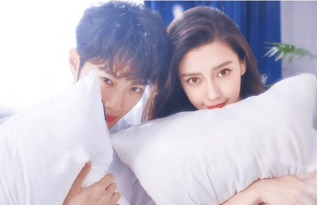 baby与19岁男星吻戏曝光，深情对视太甜蜜，相差13岁毫无违和感