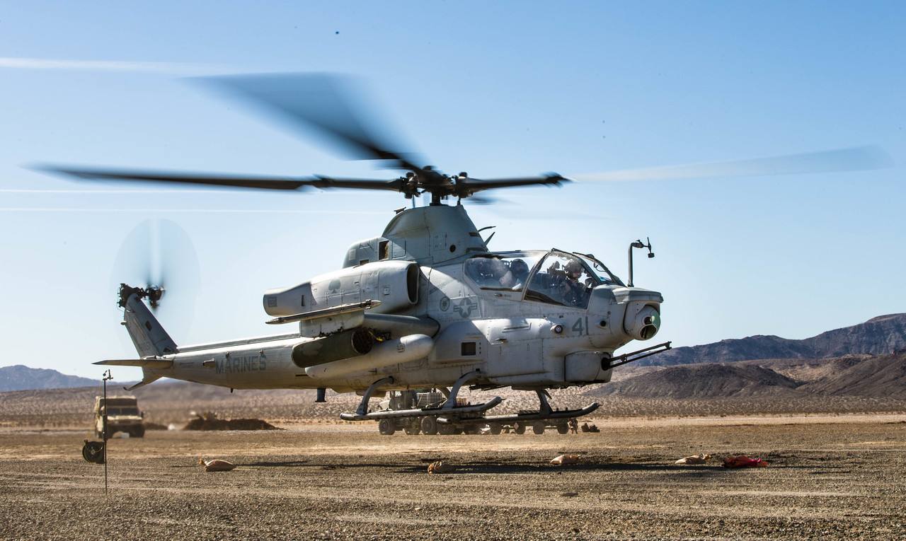 美俄最强武装直升机对决，谁才是真正的“坦克杀手”？