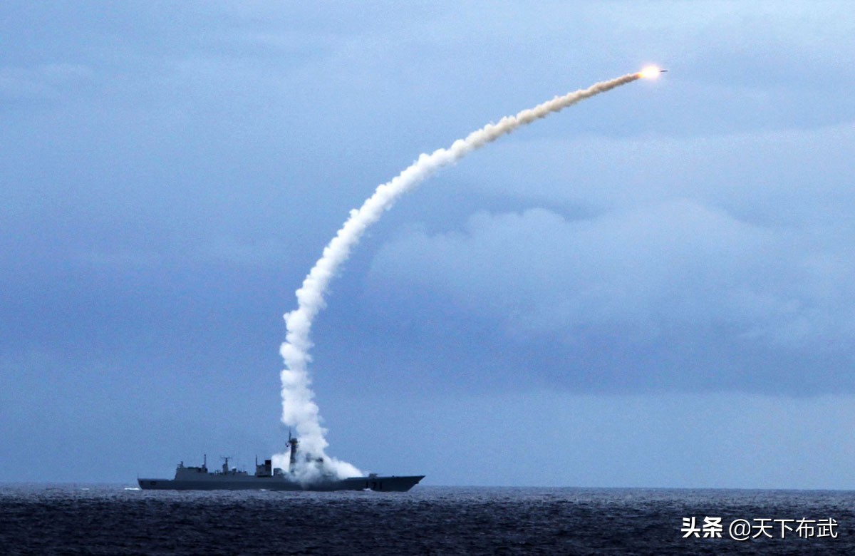 首批8艘055大驱建造进入尾声，第二批055A会采用哪