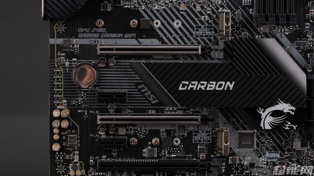 微星MPG Z490 GAMING CARBON WIFI主板评测