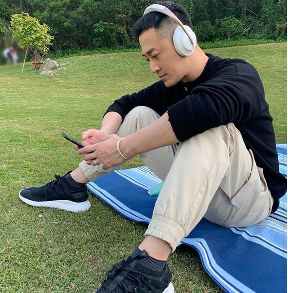 港媒爆张馨月有喜，林峰忙拍戏不回应，吴千语隔空晒美照用意明显