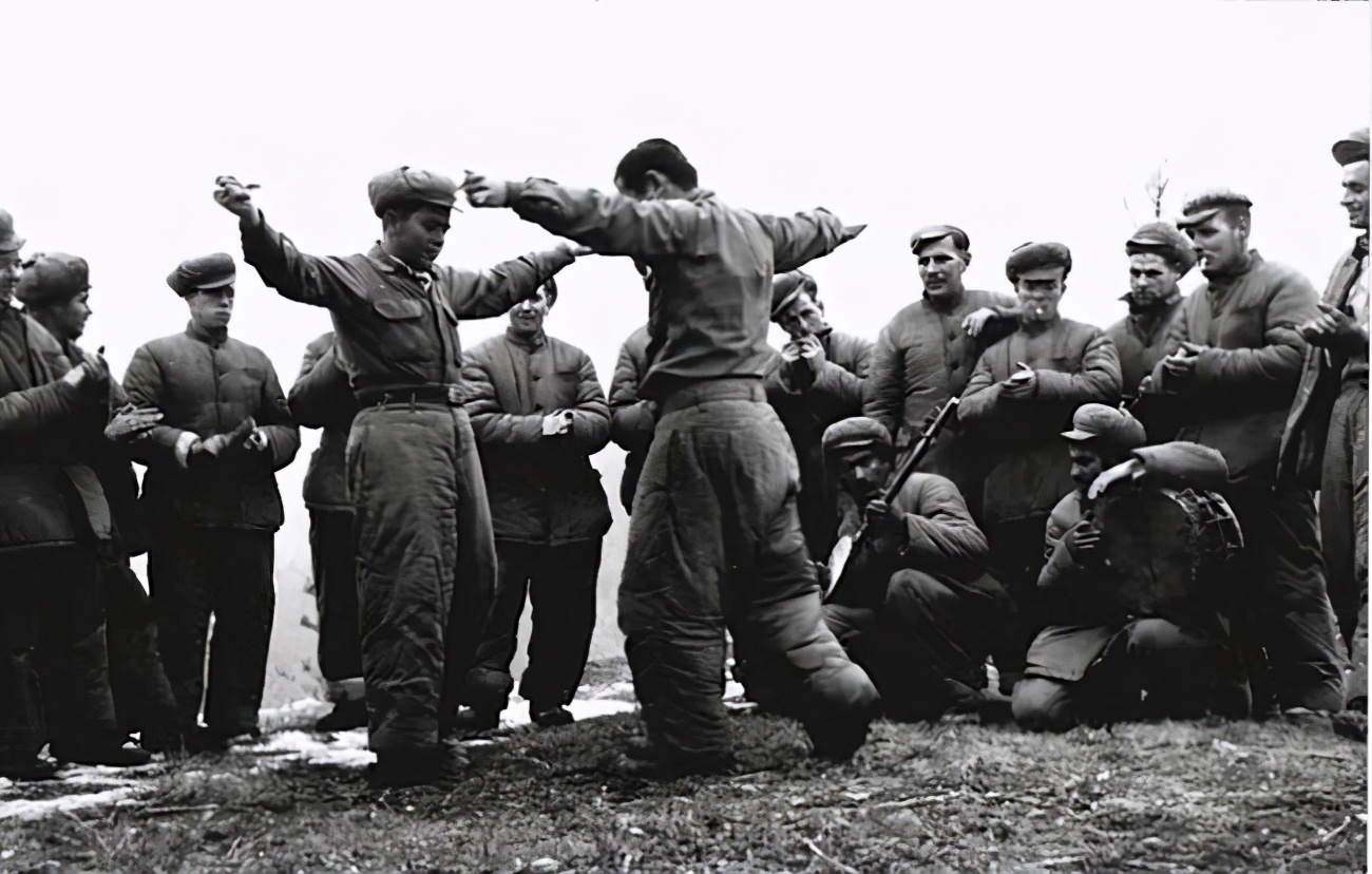 美军温纳瑞斯成战俘，被志愿军感化拒绝遣返，