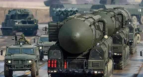 1500枚核弹够用吗？第4代全新核武器获得突破：有望一举弯道超车