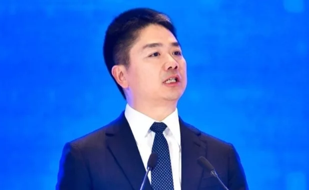 刘强东曾承诺：京东001号快递员5年买房，如今怎么样了？