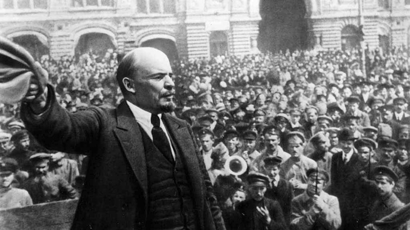 列宁“十月革命”如何取得成功？