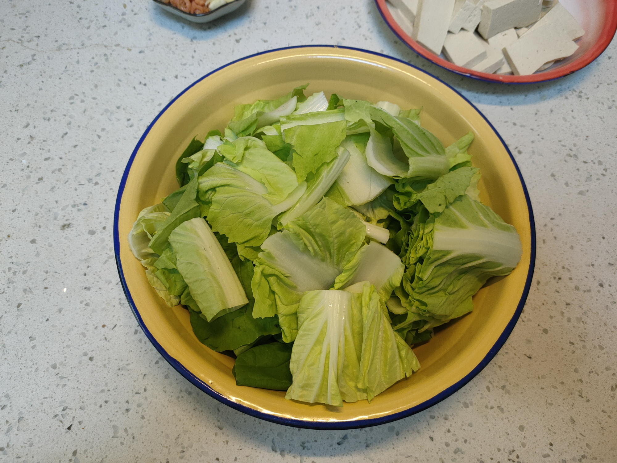 小白菜和它是绝配，大热天要常吃，富含“植物蛋白”，3元炖一锅