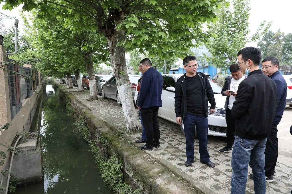 四川省双流建设职业技术学校周边安全隐患问题现场协调会