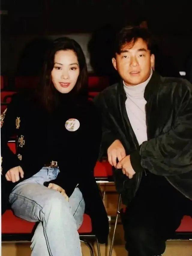 当爷爷的年纪当了爸：曾与郑裕玲相恋16年，今