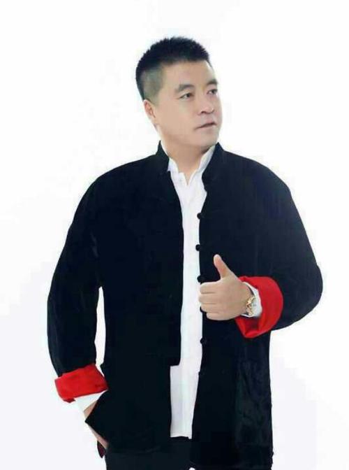 “东北三宝”魏三的走红史与堕落史