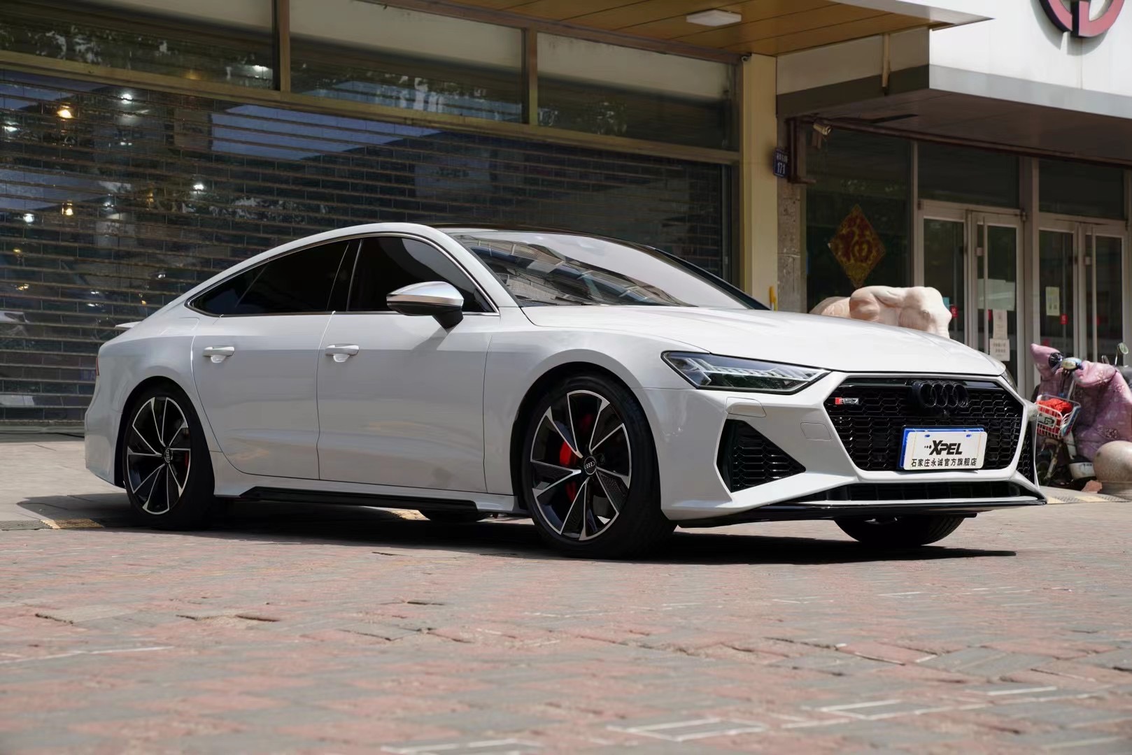 石家庄奥迪a7改装rs7包围火山灰改色膜