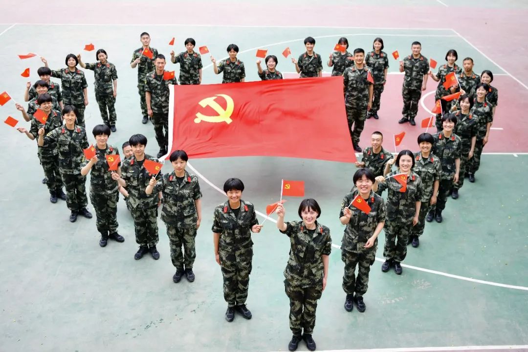 �侯<a href=http://www.cngansu.cn/news/ target=_blank class=infotextkey>����</a>�ܶӲ�ı�����뵳���Ӱ �þ�ͷ����