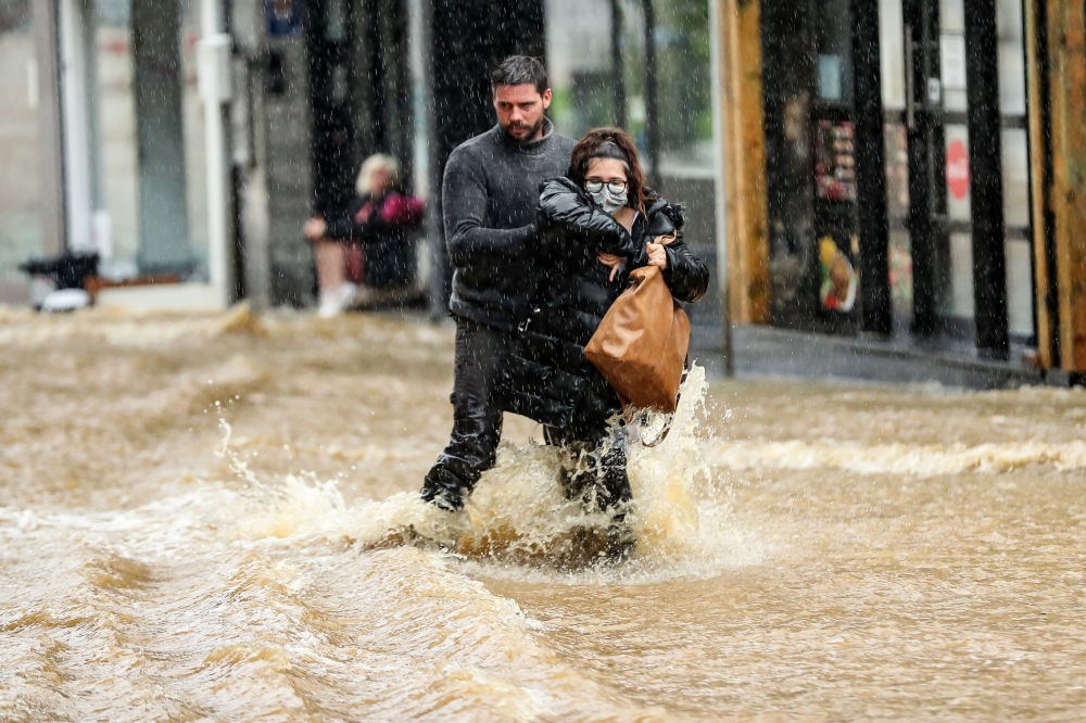 一场大雨让西方世界露了底！德国1300人失踪，默克尔开启紧急救援