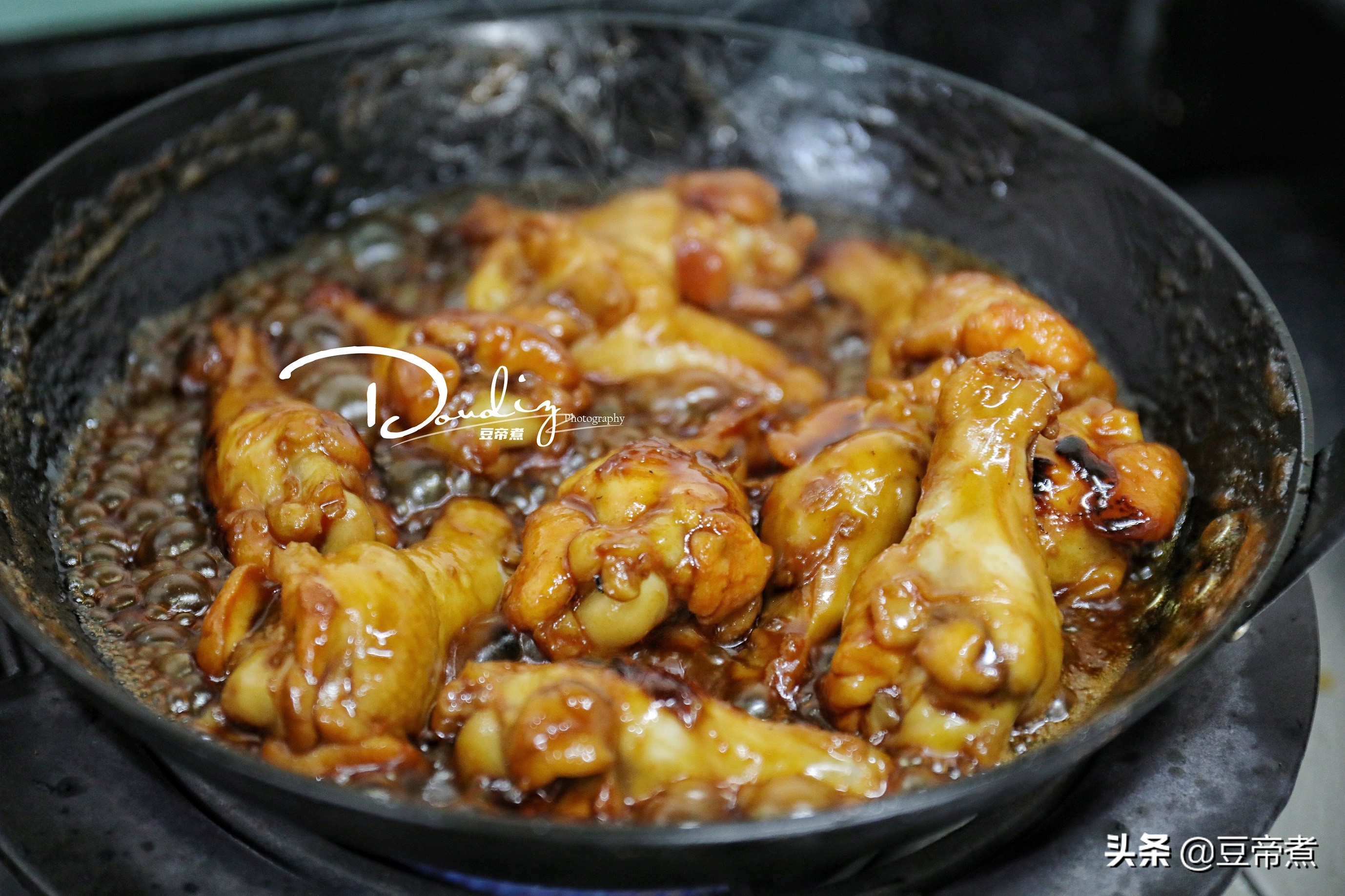 一端上桌就被抢吃光，孩子让我再做一次，没想到小鸡腿这么受欢迎