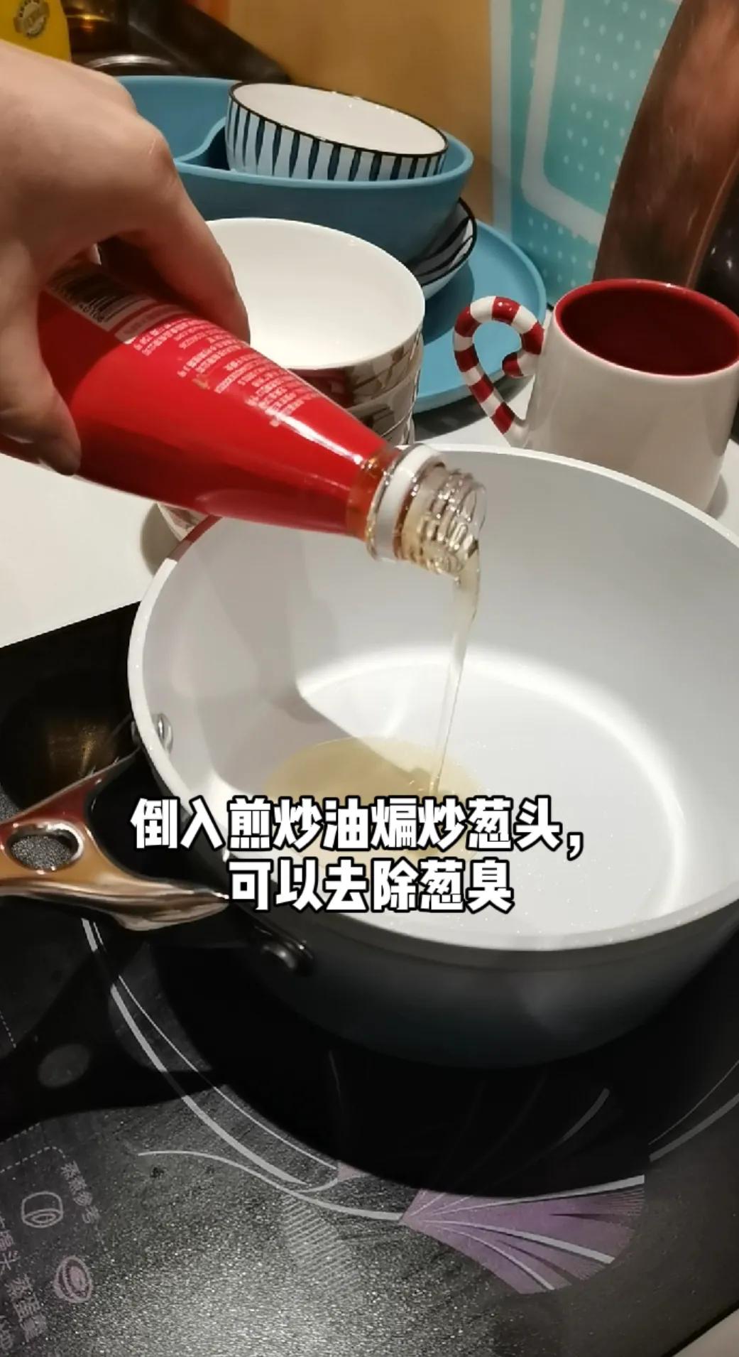 头伏吃饺子，你吃过不放姜不打花椒水但是味道更鲜甜的饺子吗？