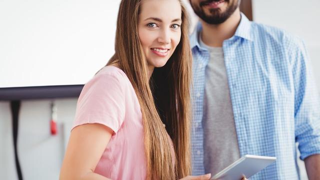 前任老总让我跳槽去他公司，给的薪酬待遇比原