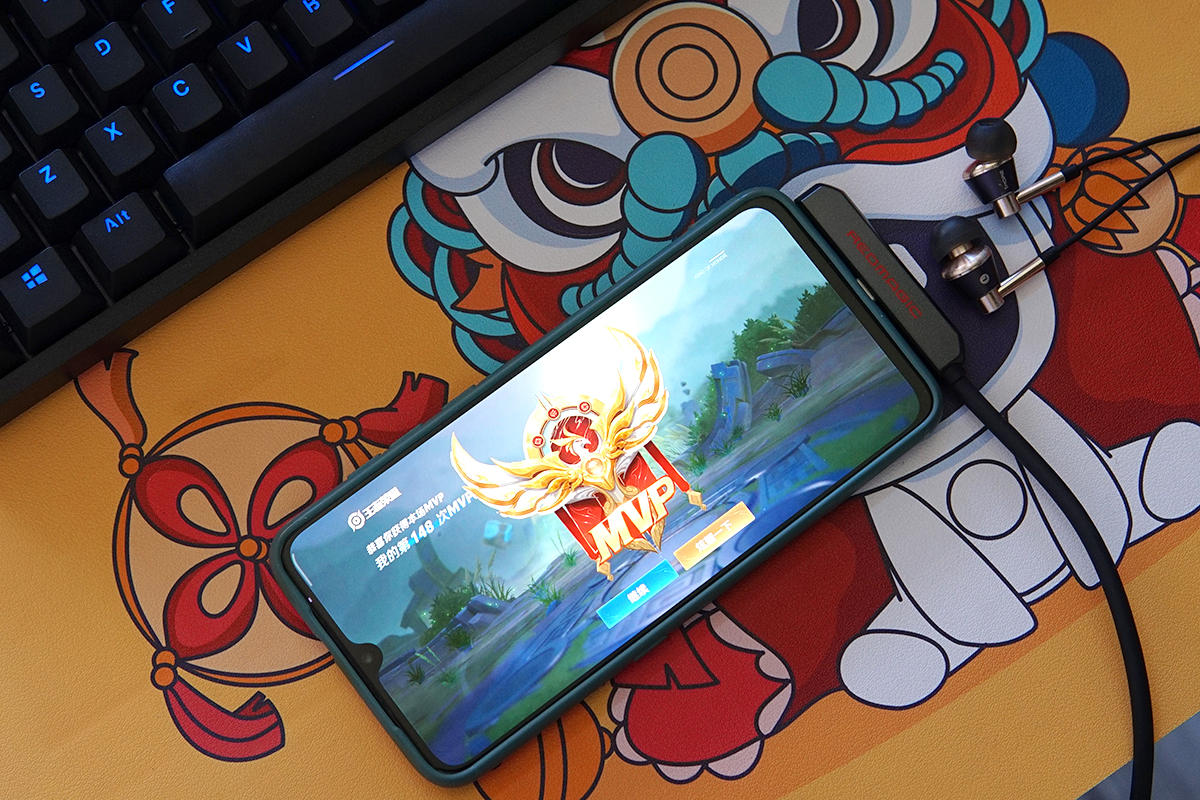 游戏超神有捷径，红魔手游扩展坞轻体验