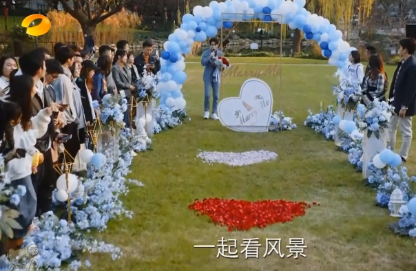 《亲爱的自己》首播，恋爱7年不想结婚，李思雨还没有准备好？