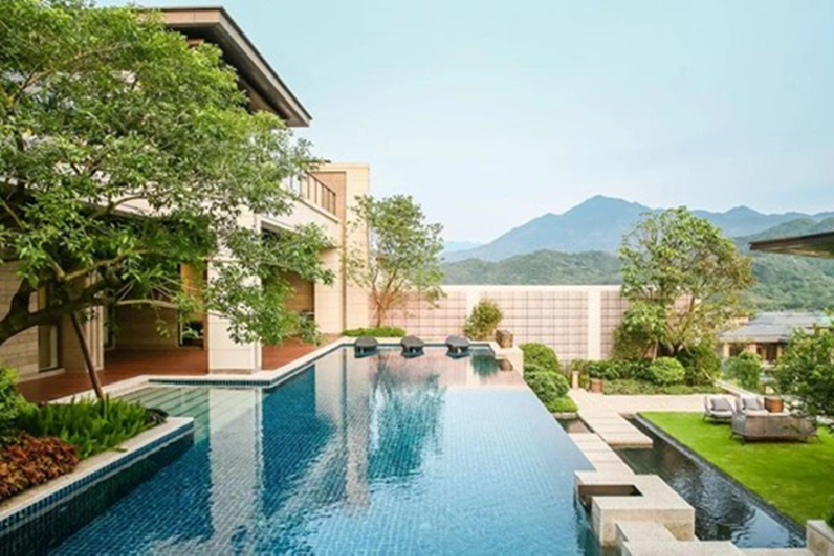 别墅亚克力透明无边游泳池-广州从都别墅案例