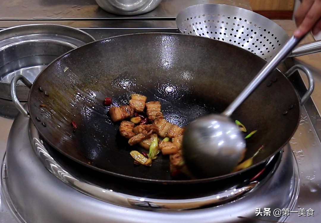 图片[7]-【猪肉白菜炖粉条】做法步骤图 试试厨师长这个做法 肉片鲜嫩-起舞食谱网