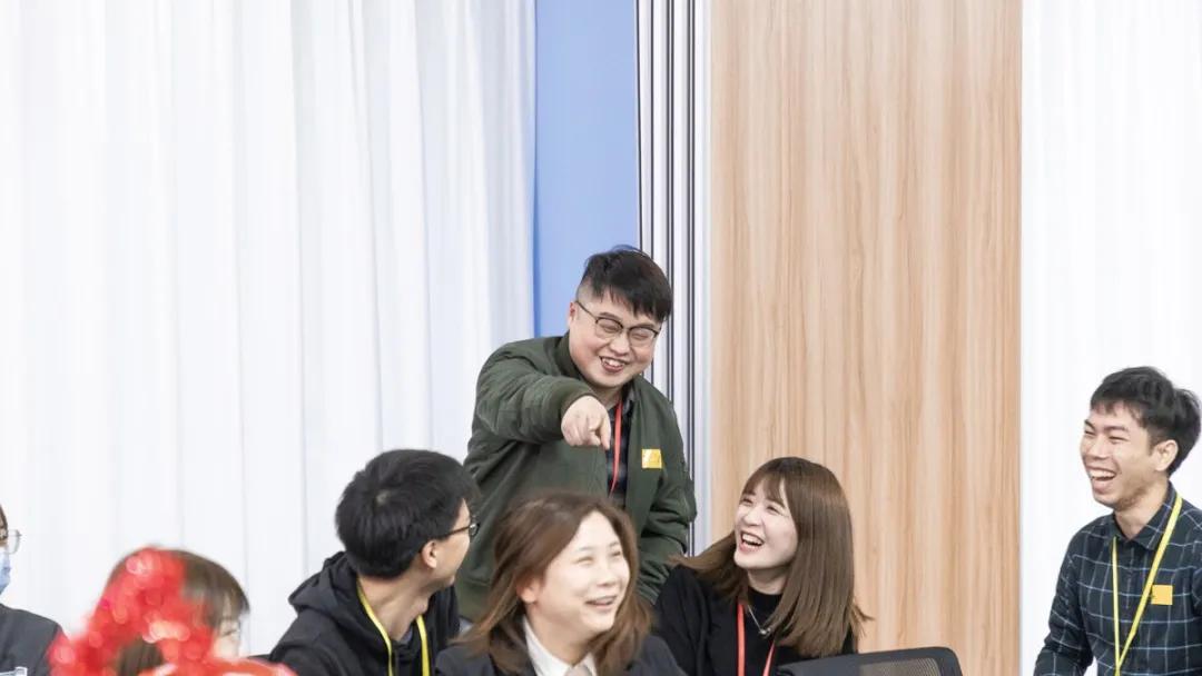 分享欢乐，传递惊喜｜爱墨交换礼物元旦派对